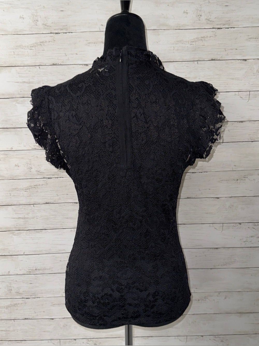 L’Agence Ruffle Lace Top - Picture 6 of 7